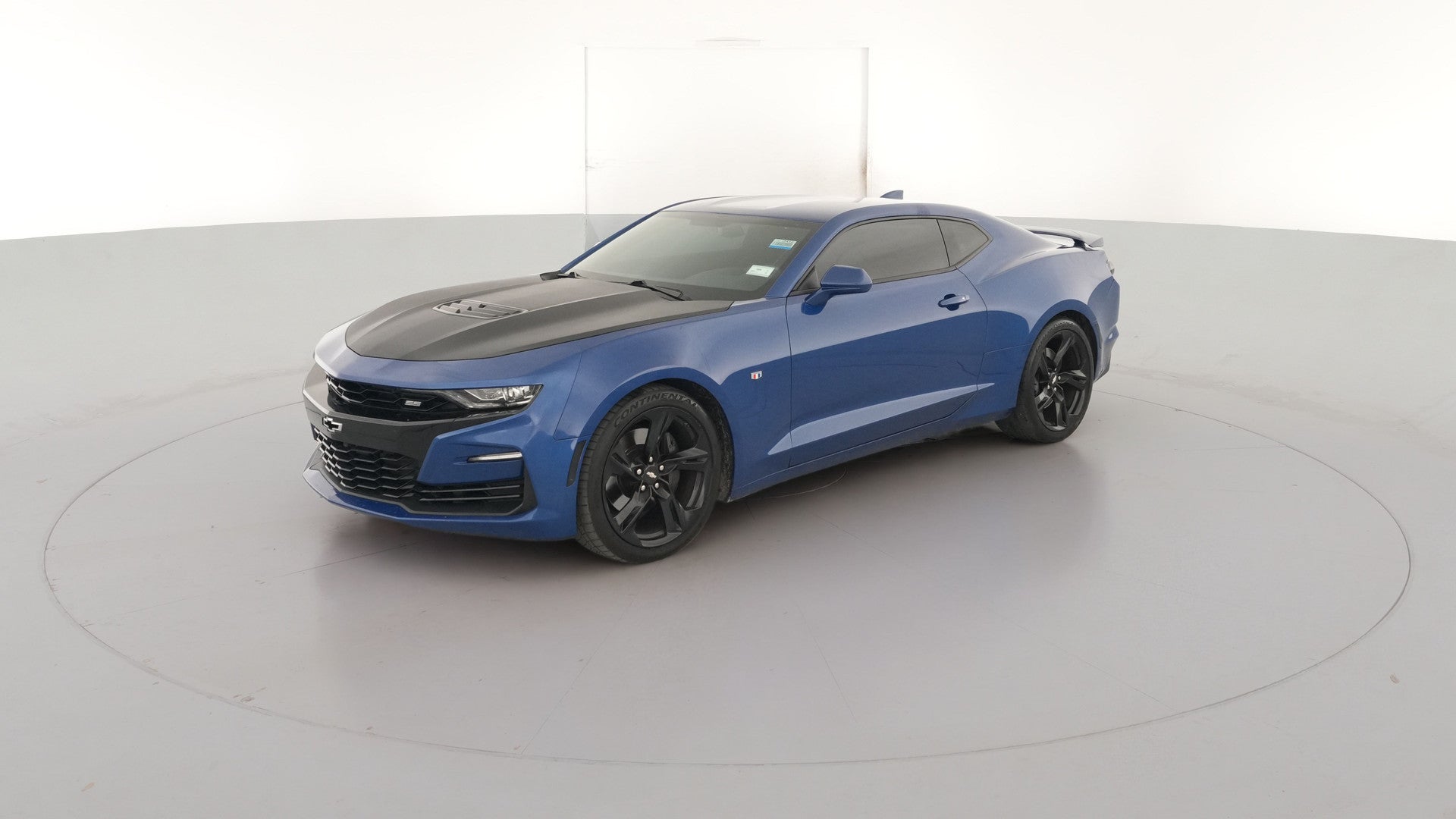 2019 Chevrolet Camaro vehicle photo