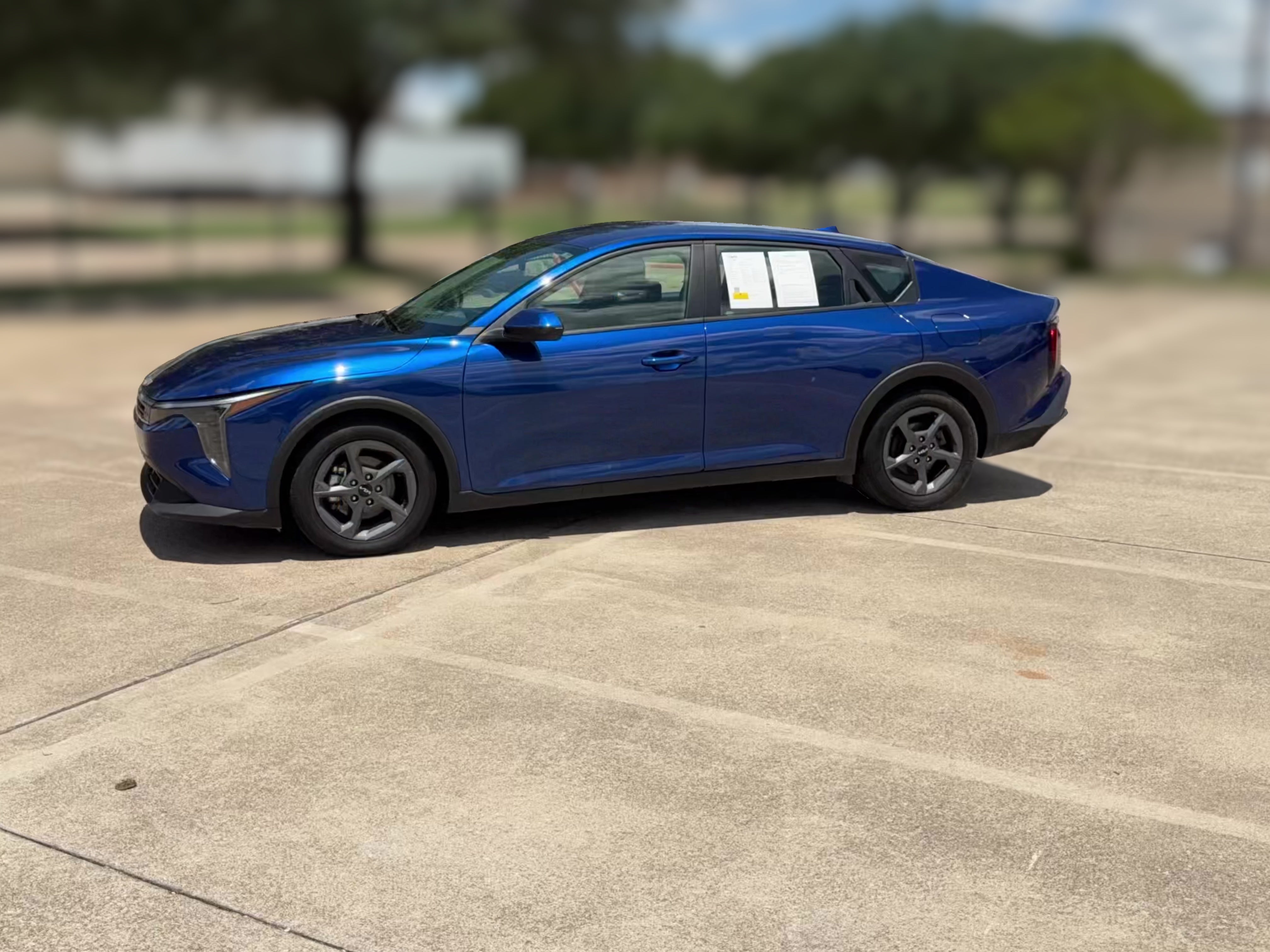 2025 Kia K4 LXS - Photo 23