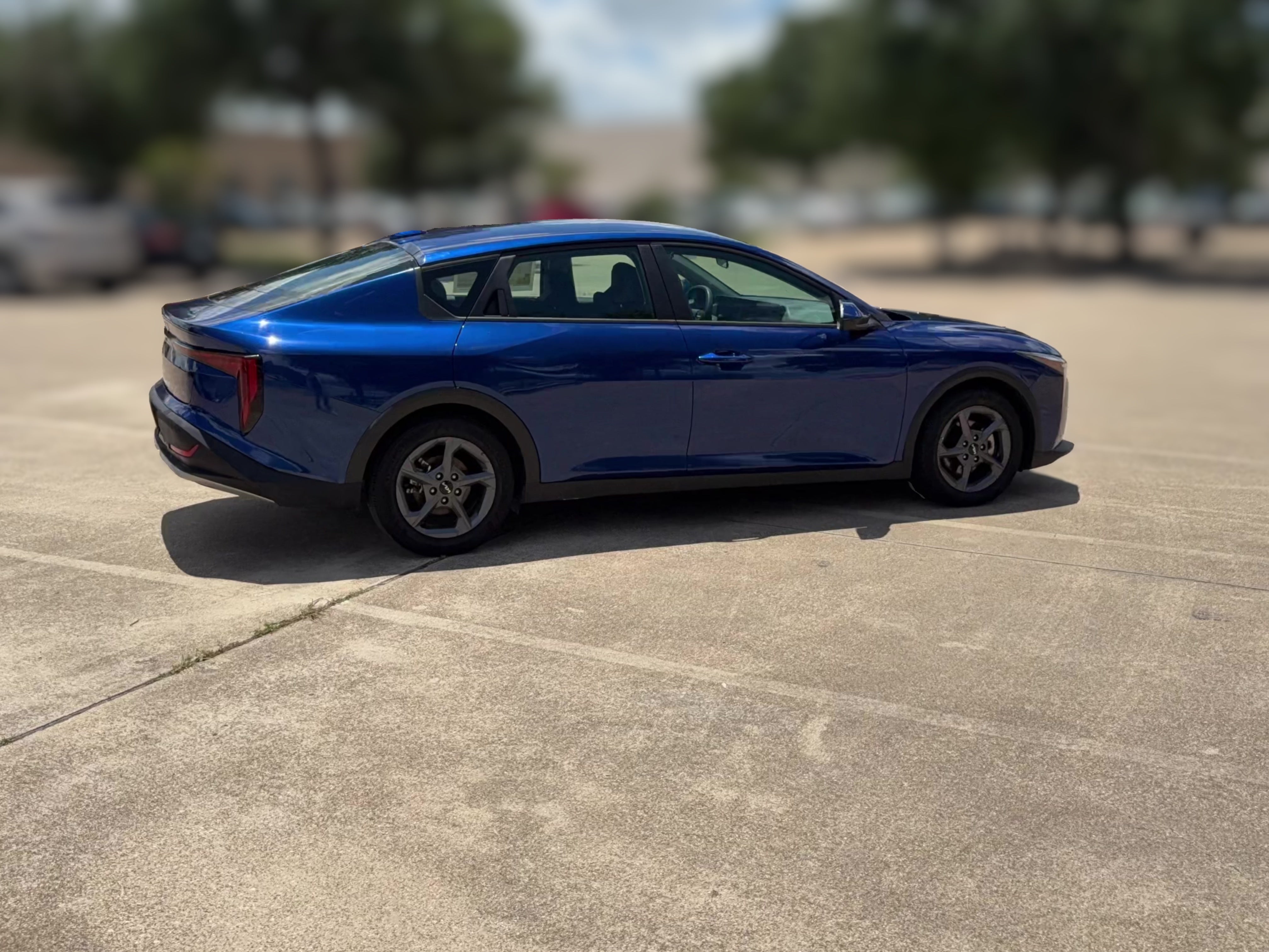 2025 Kia K4 LXS - Photo 31