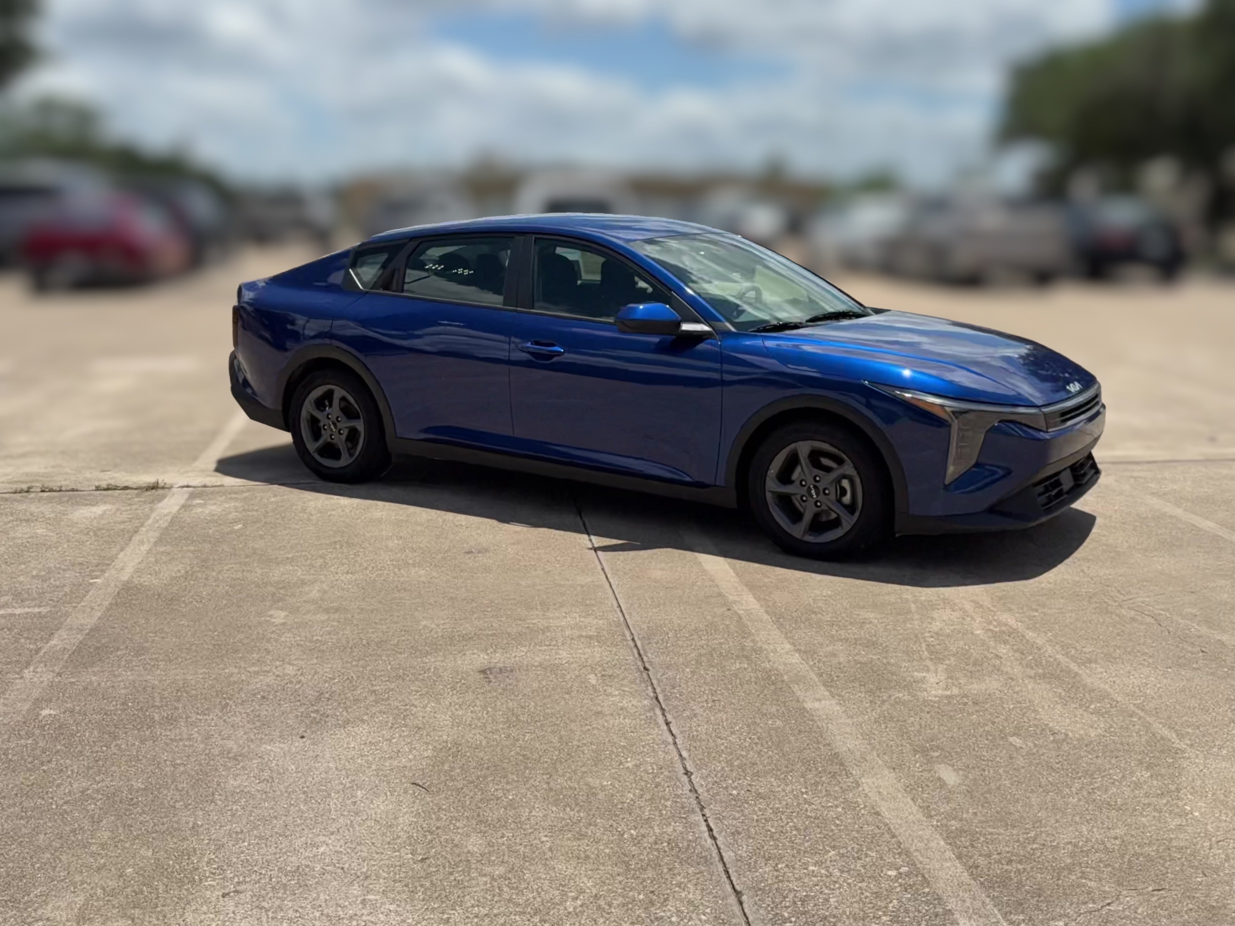 2025 Kia K4 LXS - Photo 33