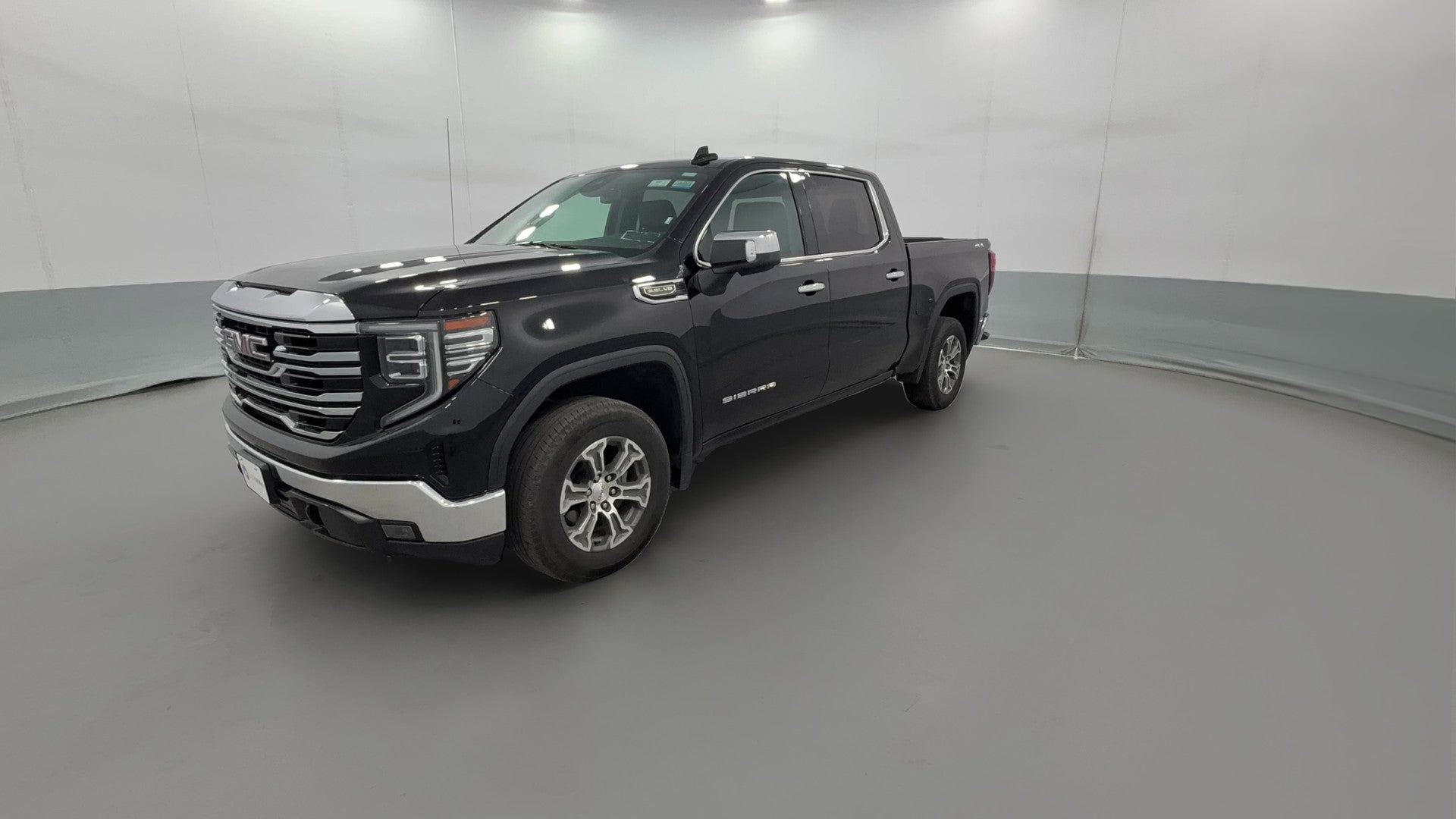 2025 GMC Sierra 1500 Crew Cab vehicle photo