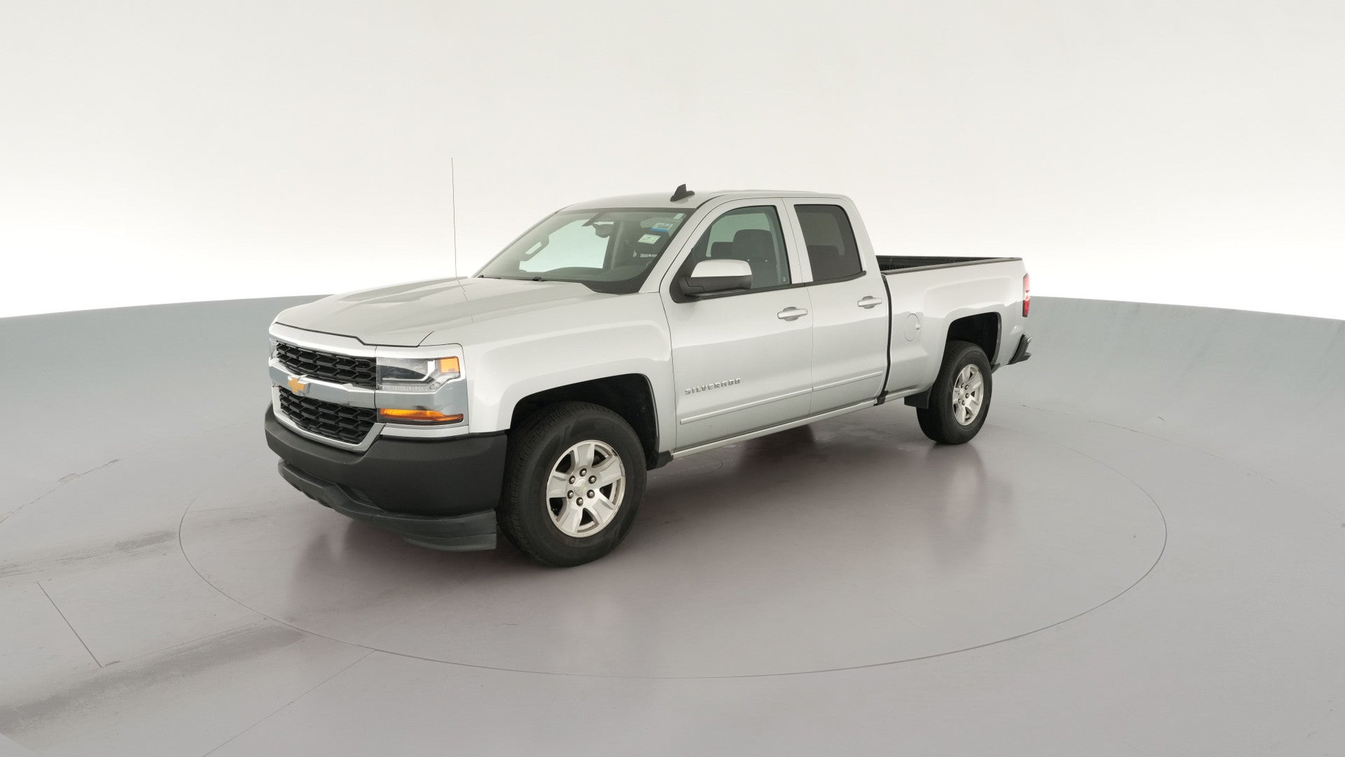 2019 Chevrolet Silverado 1500 LD Double Cab vehicle photo