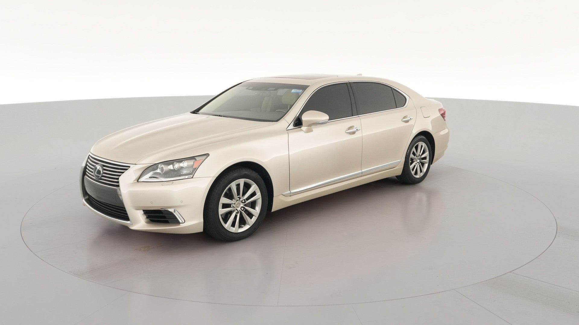 2015 Lexus LS vehicle photo