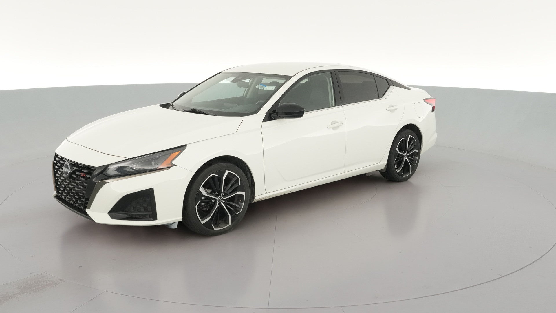 2024 Nissan Altima vehicle photo
