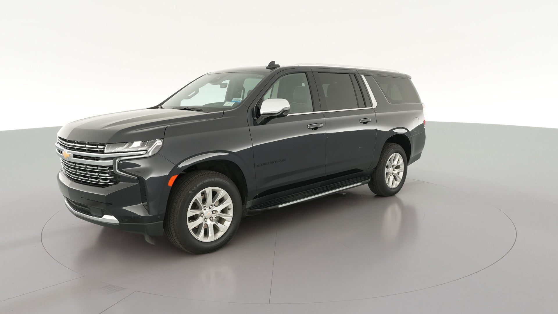 2023 Chevrolet Suburban vehicle photo