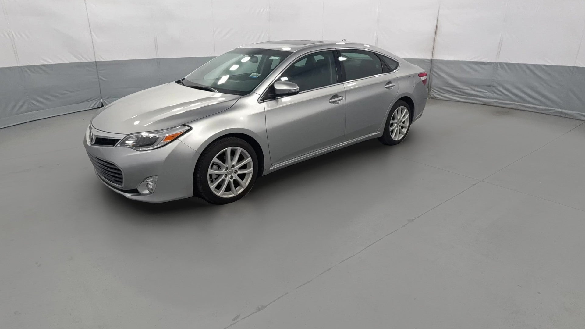 2015 Toyota Avalon vehicle photo