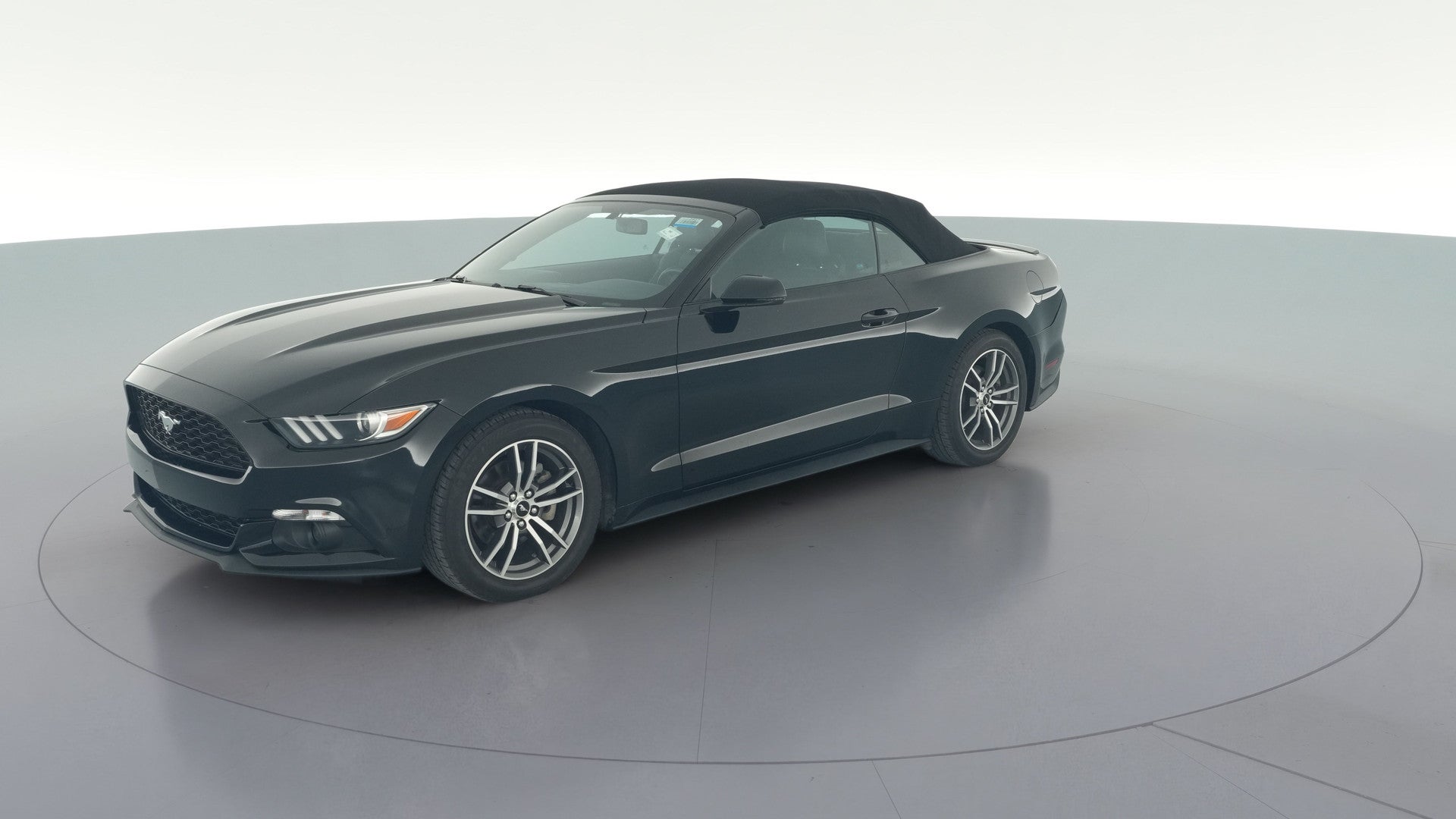 2016 Ford Mustang vehicle photo