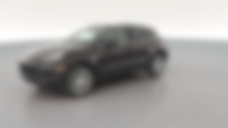 2018 Porsche Macan vehicle photo