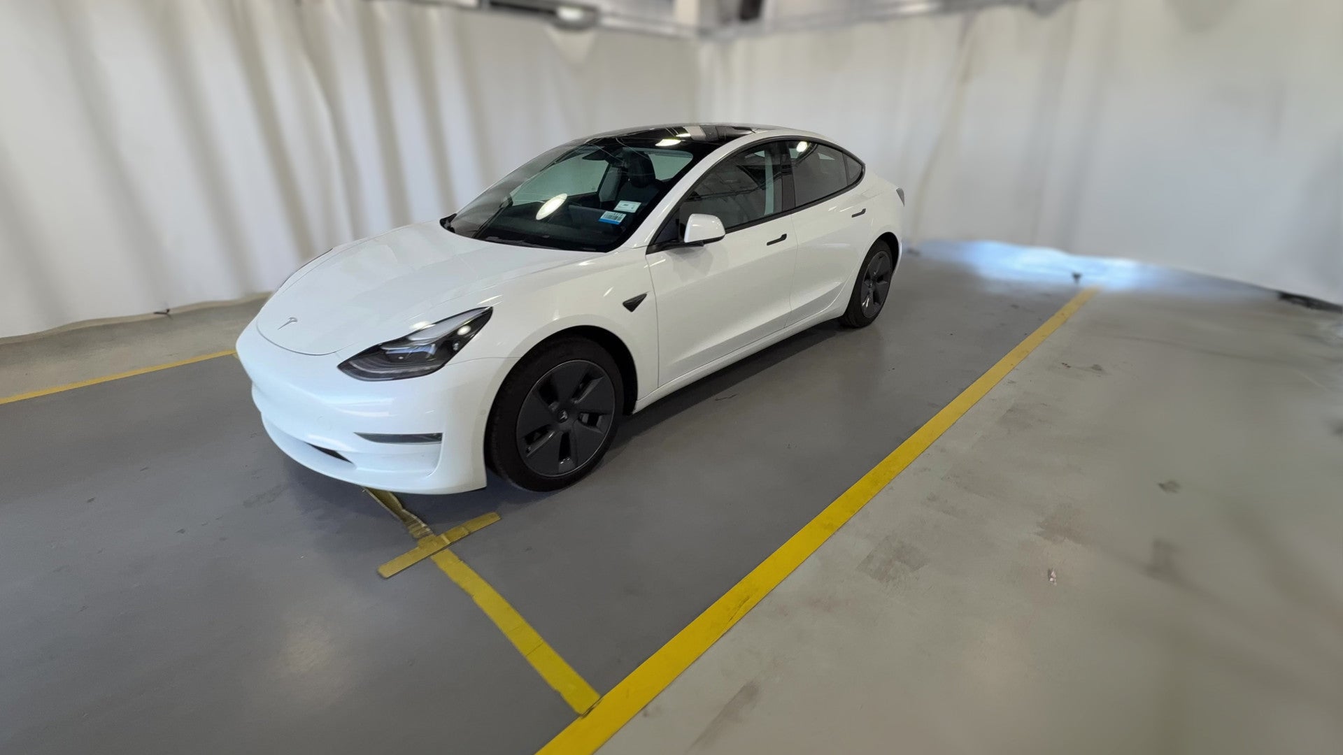 2022 Tesla Model 3 vehicle photo