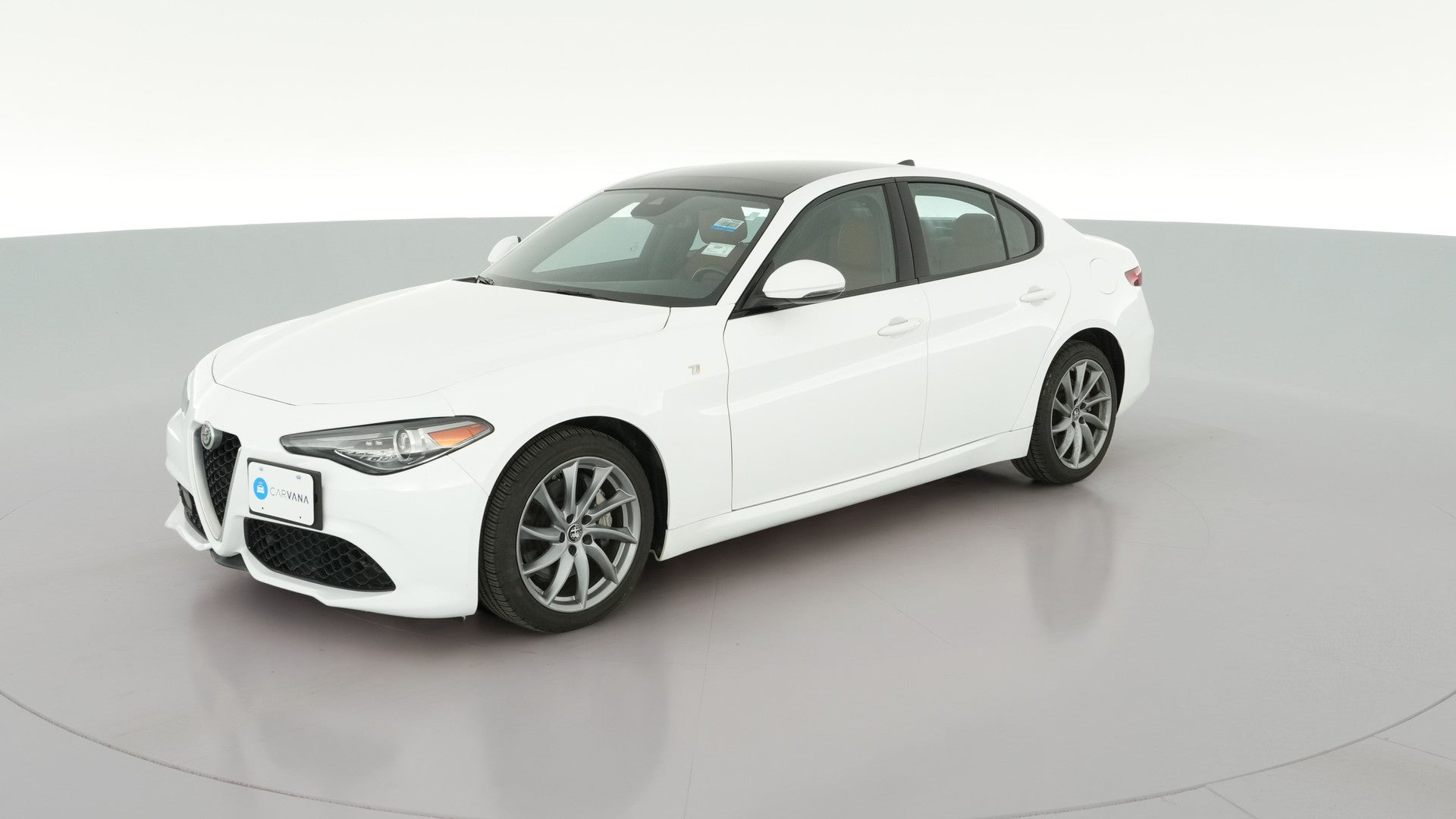 2022 Alfa Romeo Giulia vehicle photo