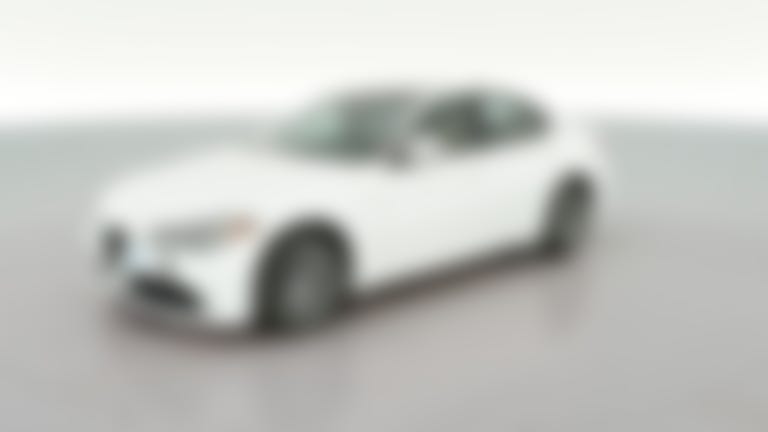 2022 Alfa Romeo Giulia vehicle photo