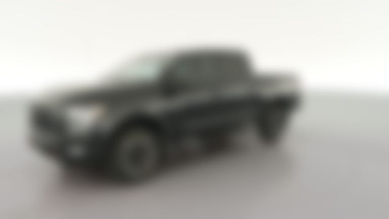 2021 Nissan Titan Crew Cab vehicle photo