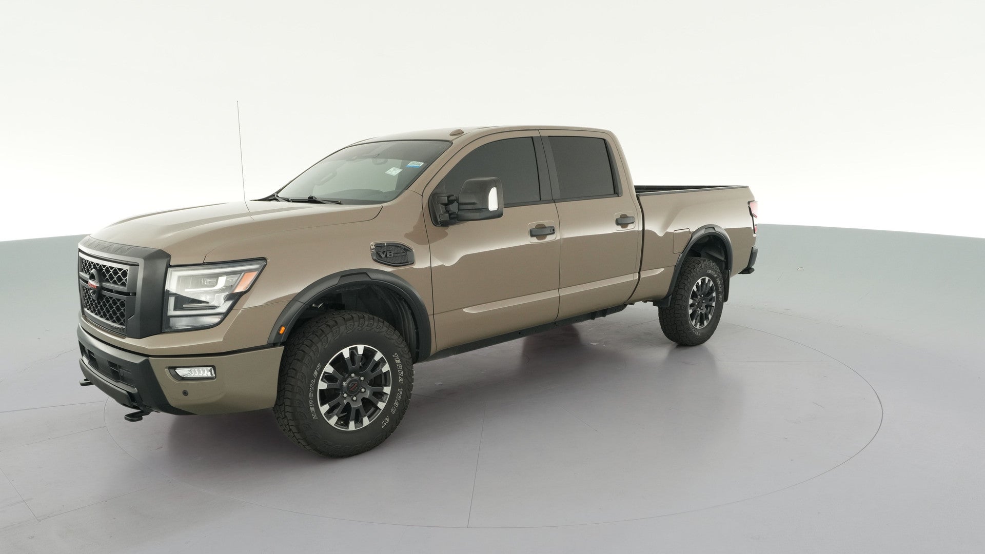 2021 Nissan TITAN XD Crew Cab vehicle photo