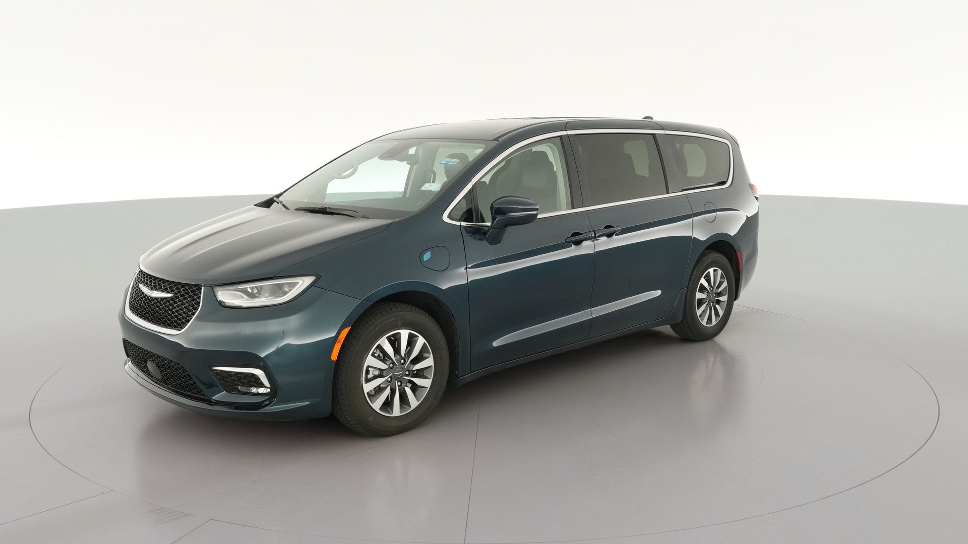 2022 Chrysler Pacifica Hybrid vehicle photo