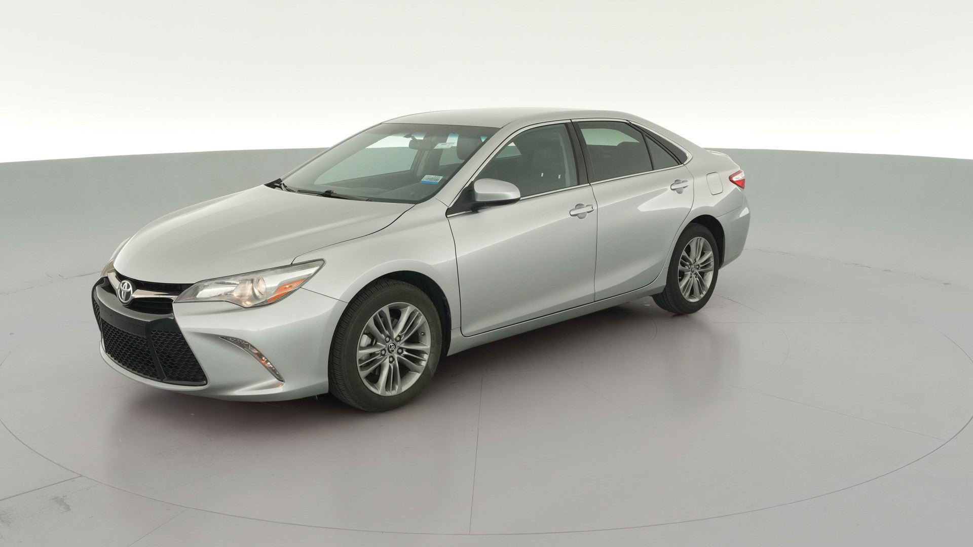 2016 Toyota Camry vehicle photo