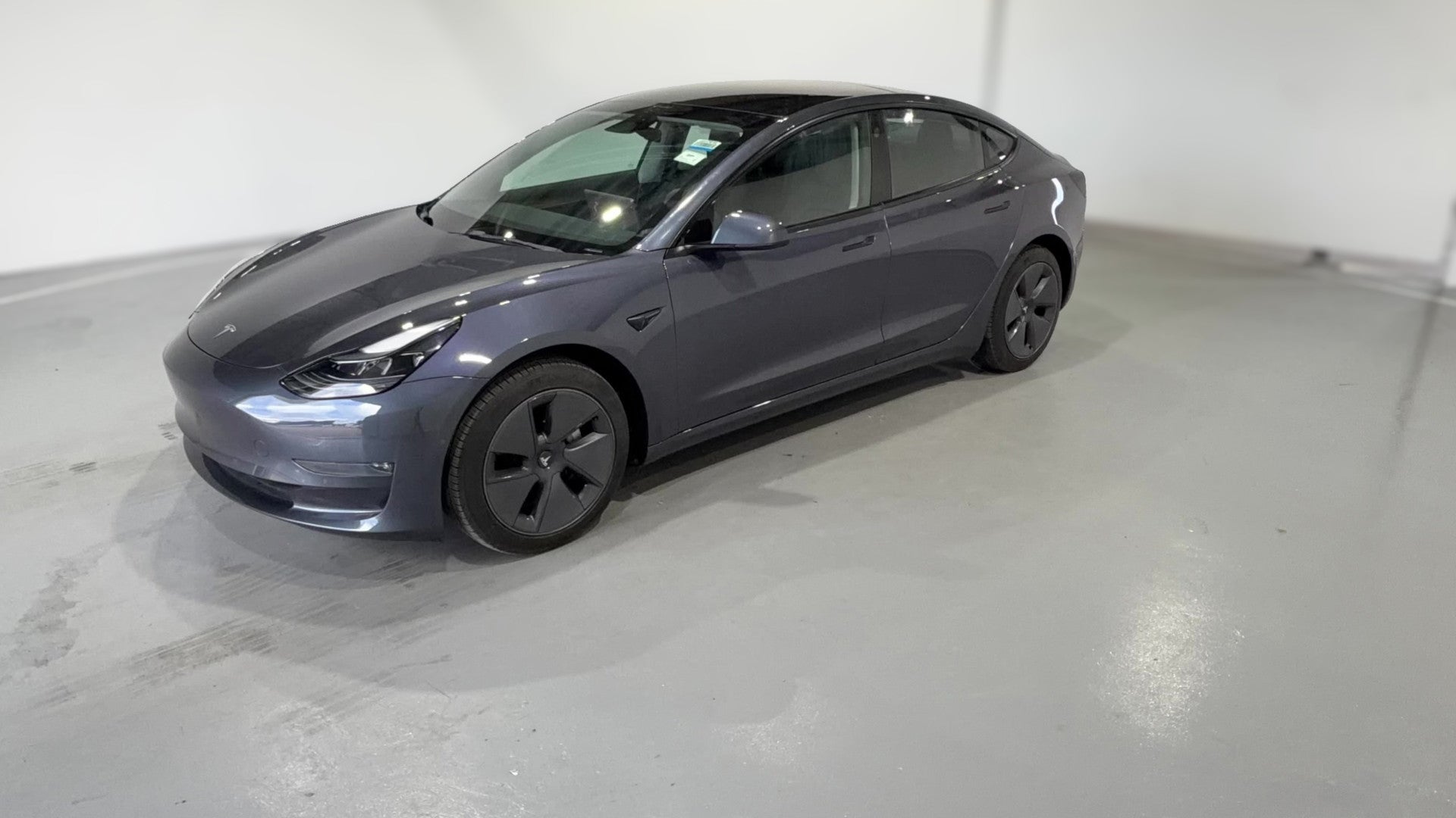 2022 Tesla Model 3 vehicle photo
