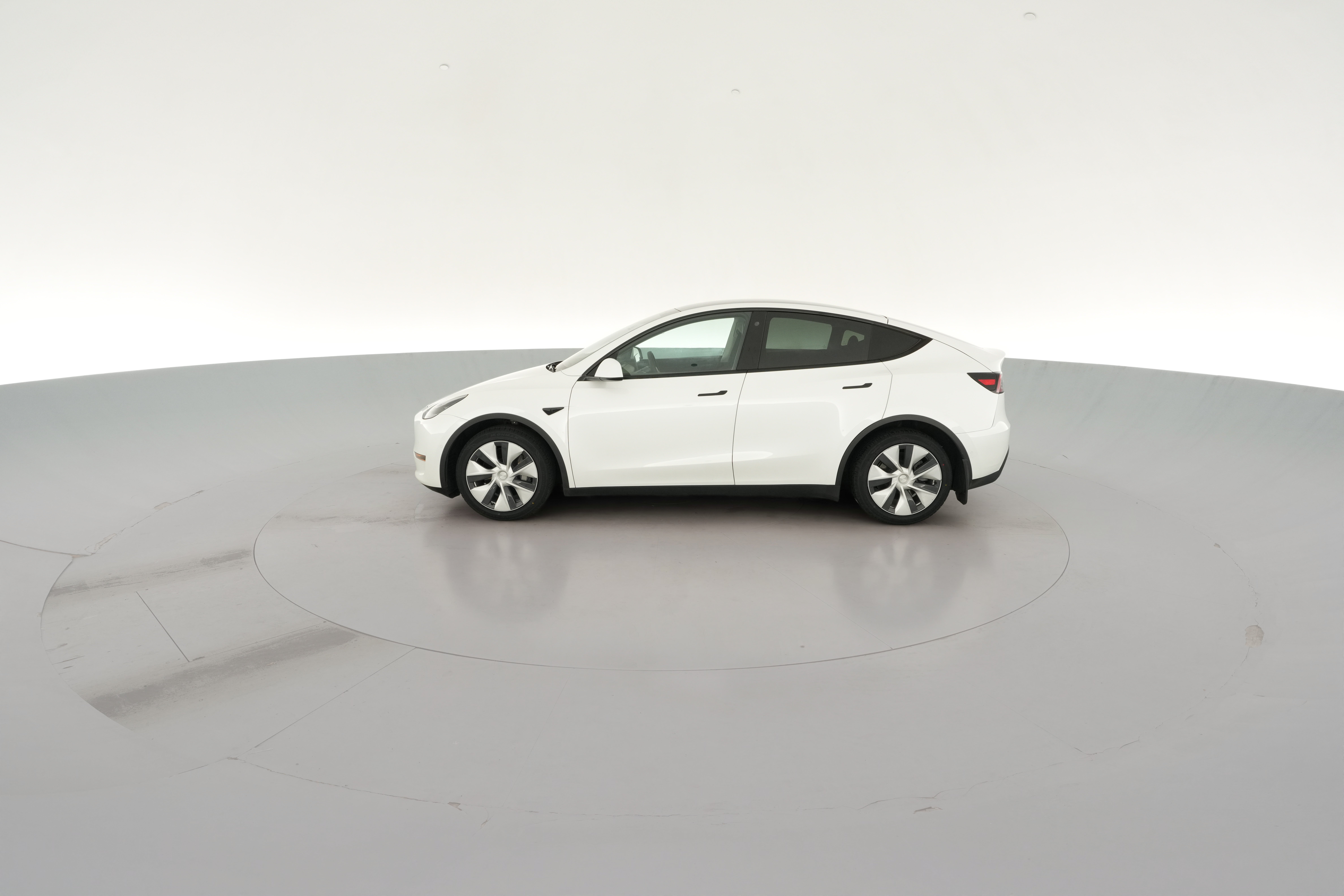 2021 Tesla Model Y Long Range - Photo 32