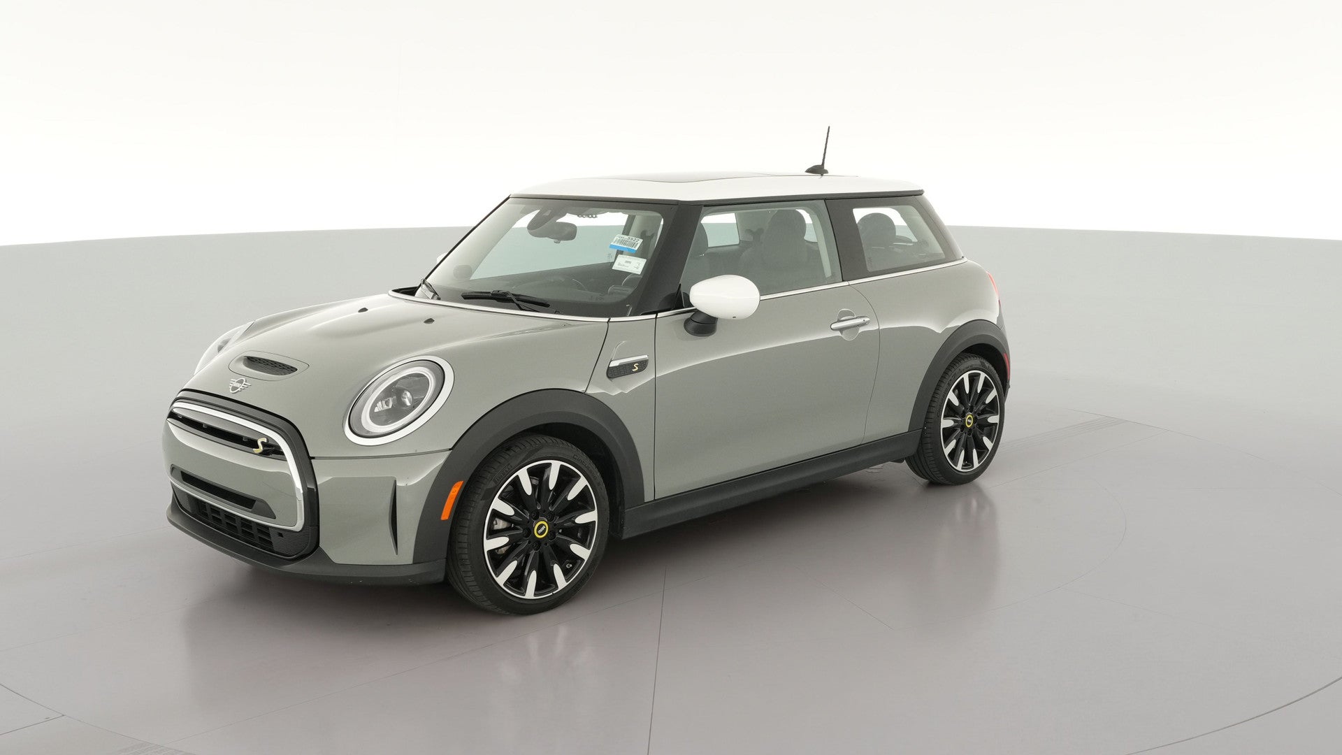 2023 MINI Hardtop 2 Door vehicle photo