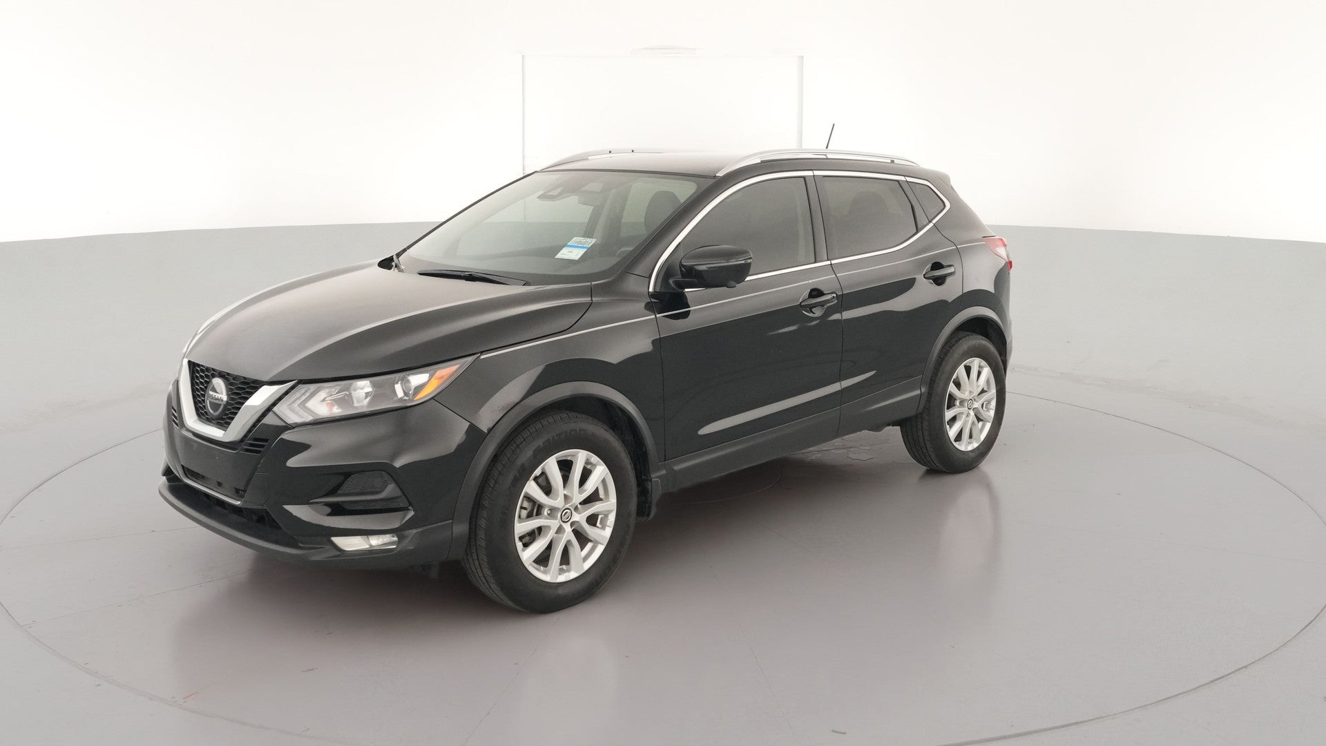 2021 Nissan Rogue Sport vehicle photo