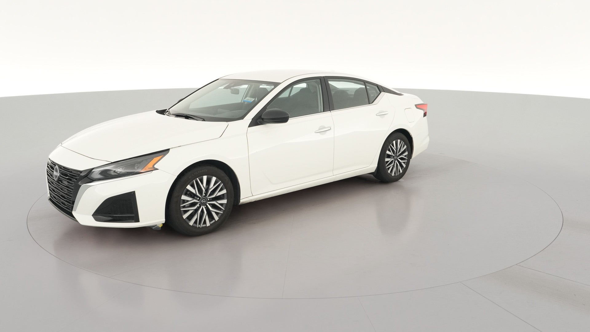 2025 Nissan Altima vehicle photo