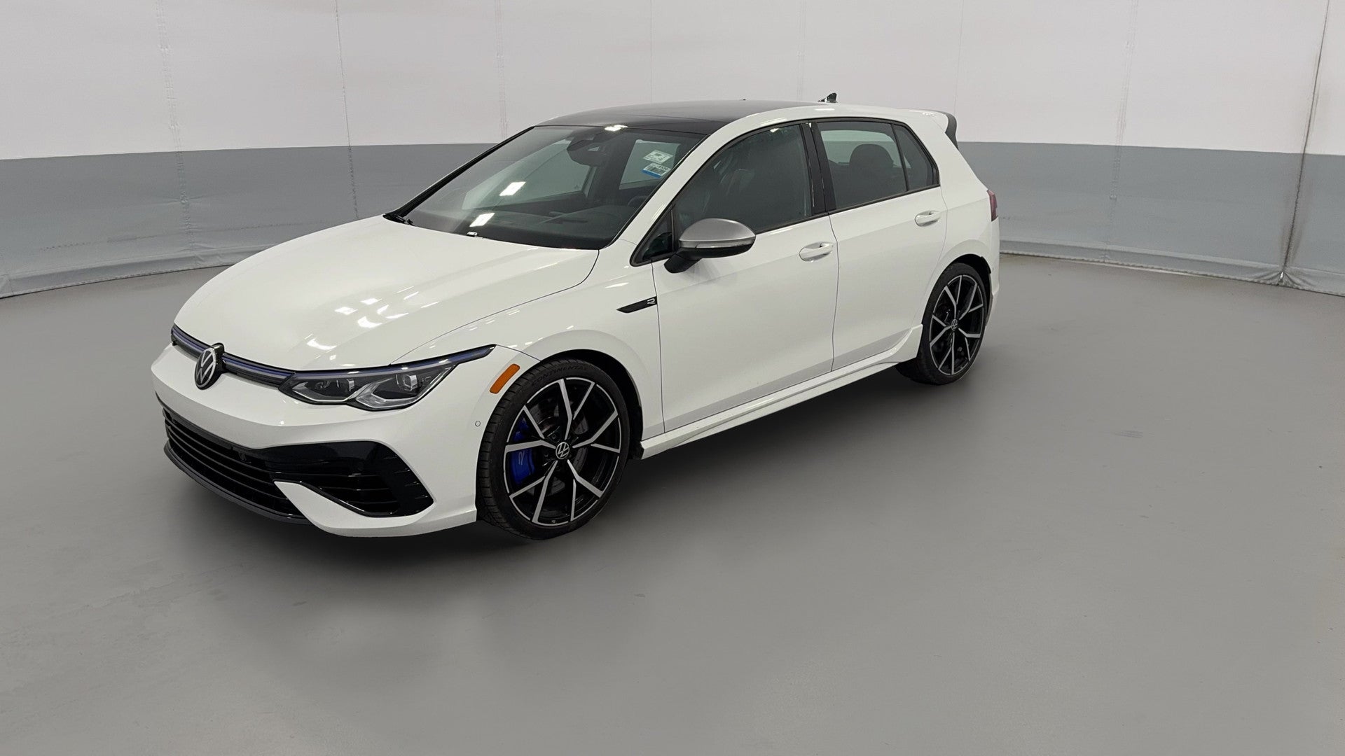 2022 Volkswagen Golf R vehicle photo