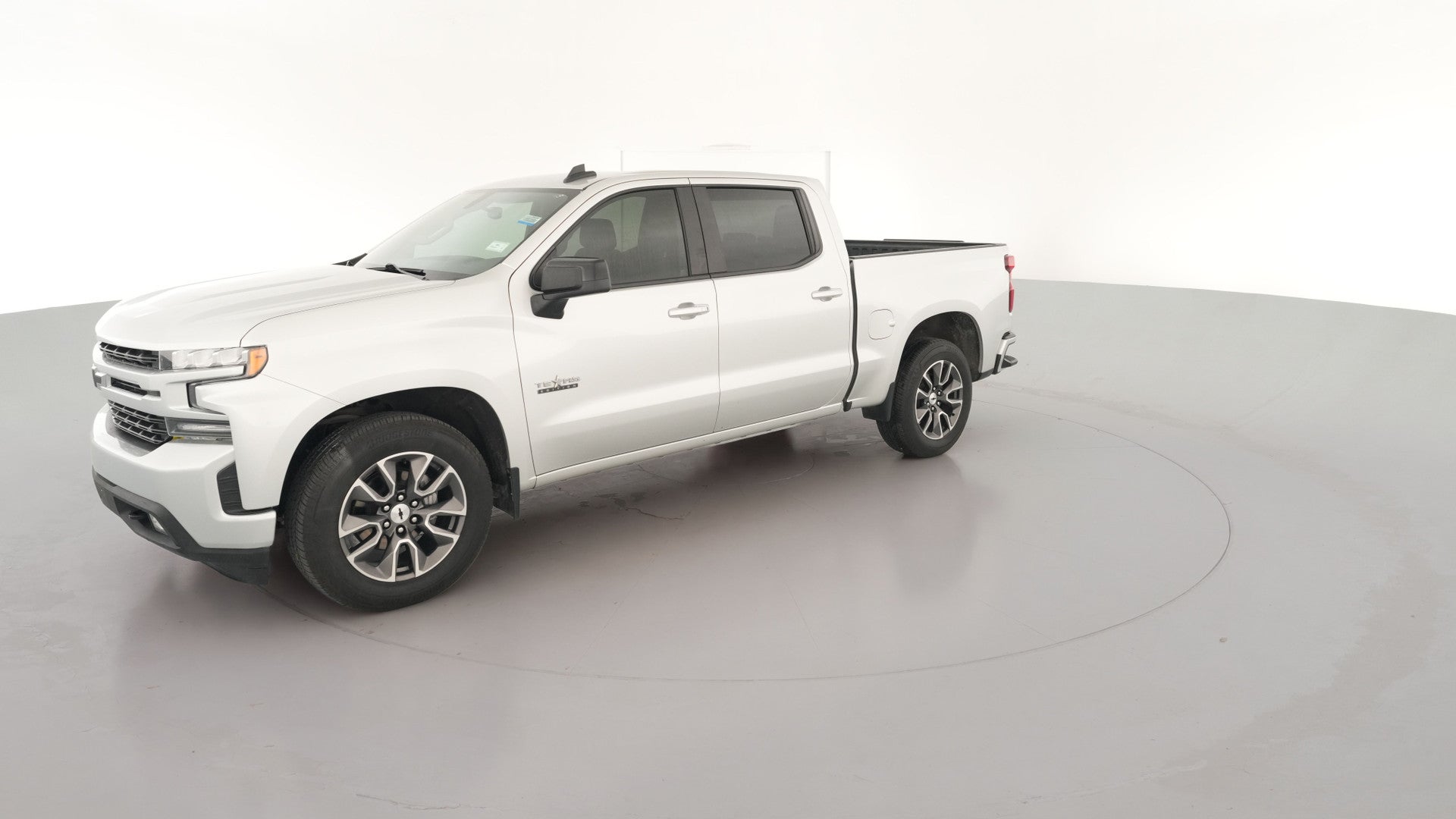 2021 Chevrolet Silverado 1500 Crew Cab vehicle photo