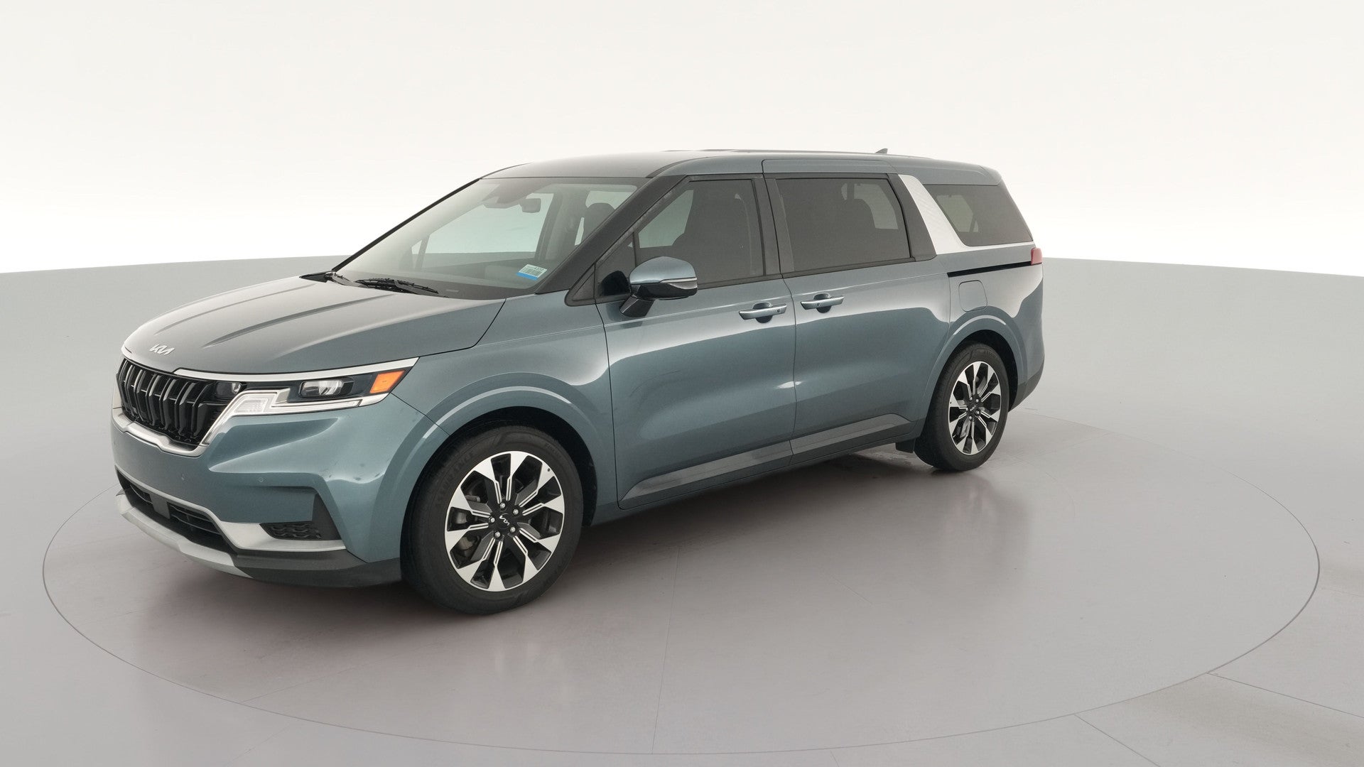 2023 Kia Carnival vehicle photo