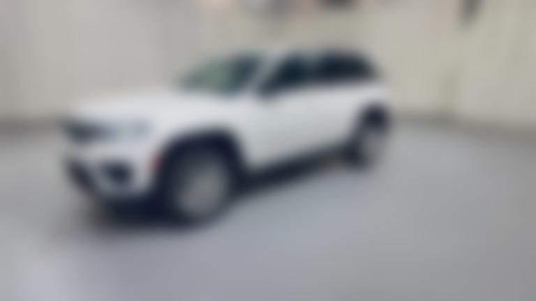 2026 Jeep Grand Cherokee vehicle photo