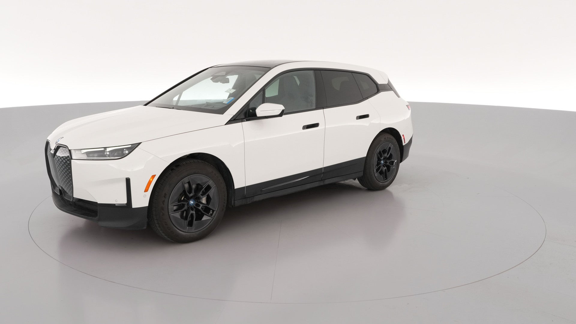 2023 BMW iX vehicle photo
