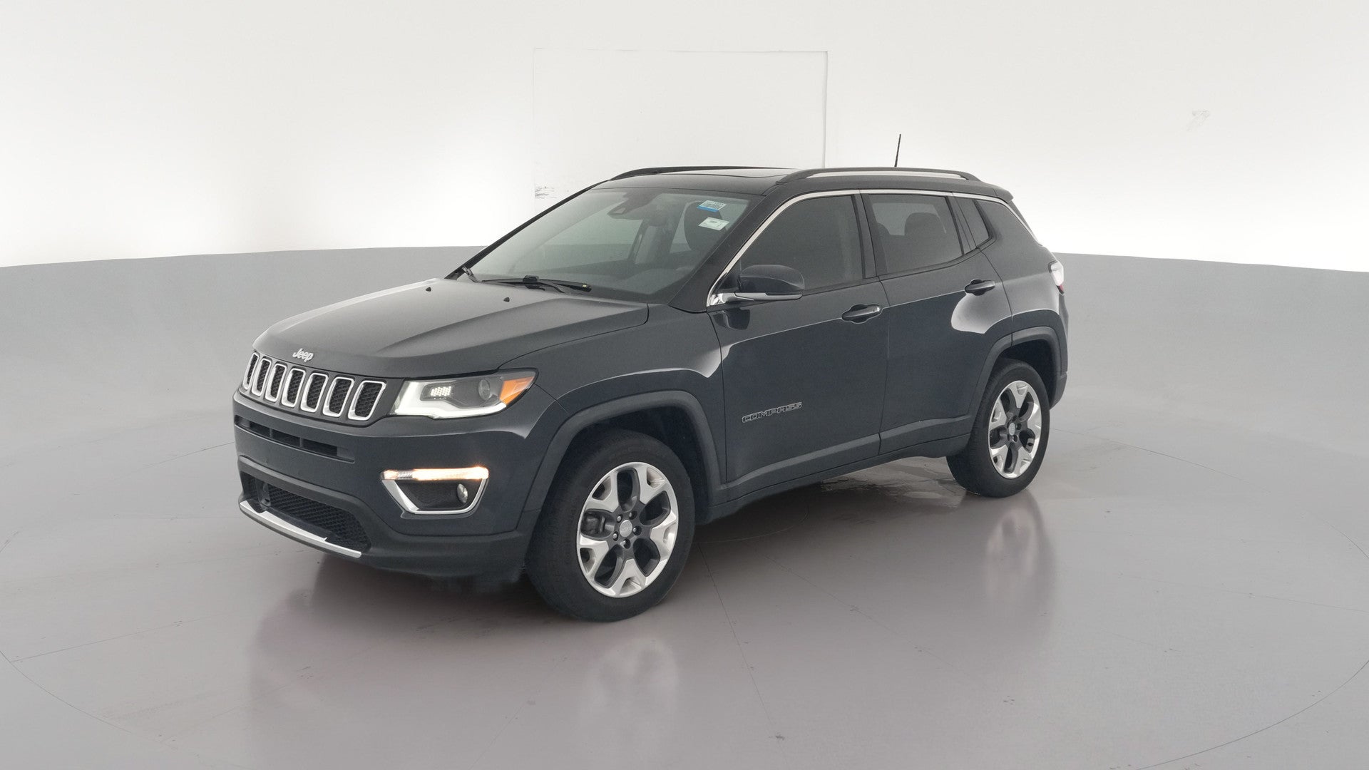2018 Jeep Compass vehicle photo