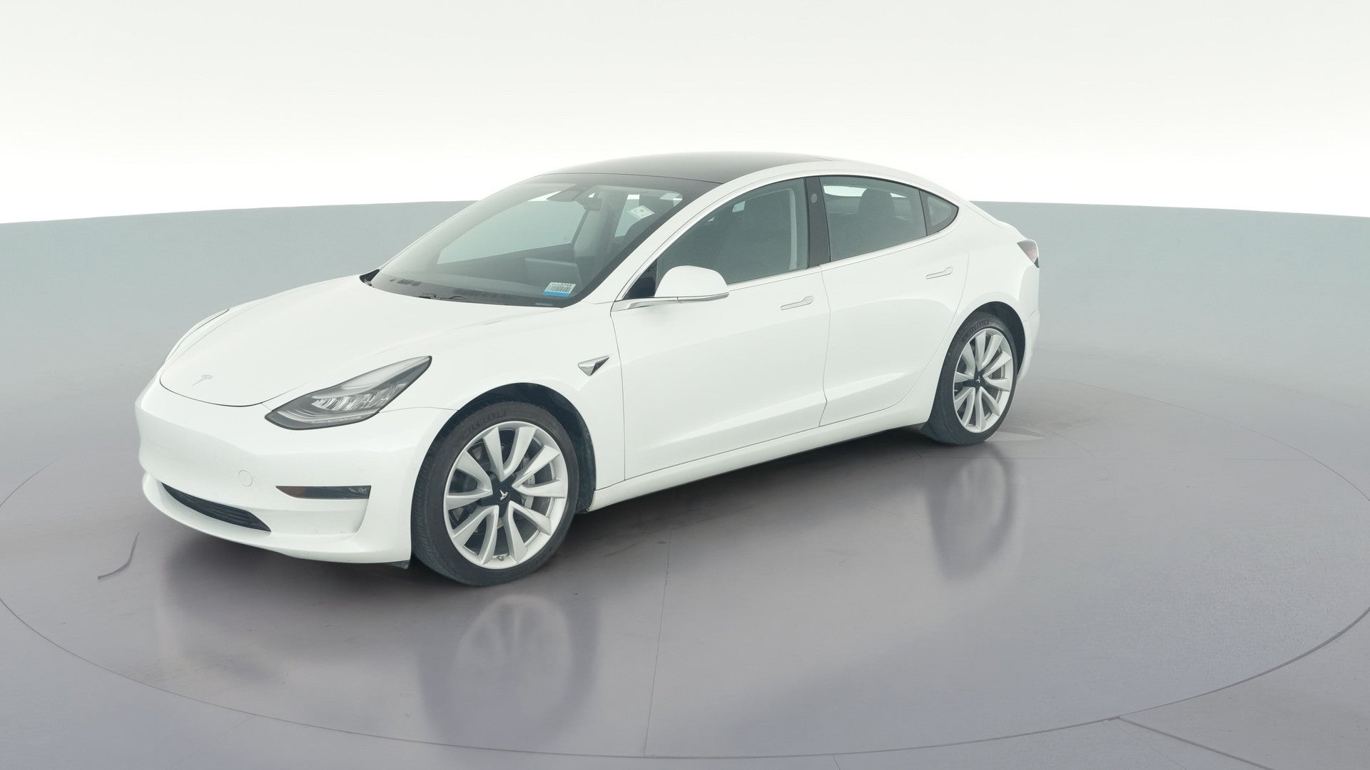 2019 Tesla Model 3 vehicle photo