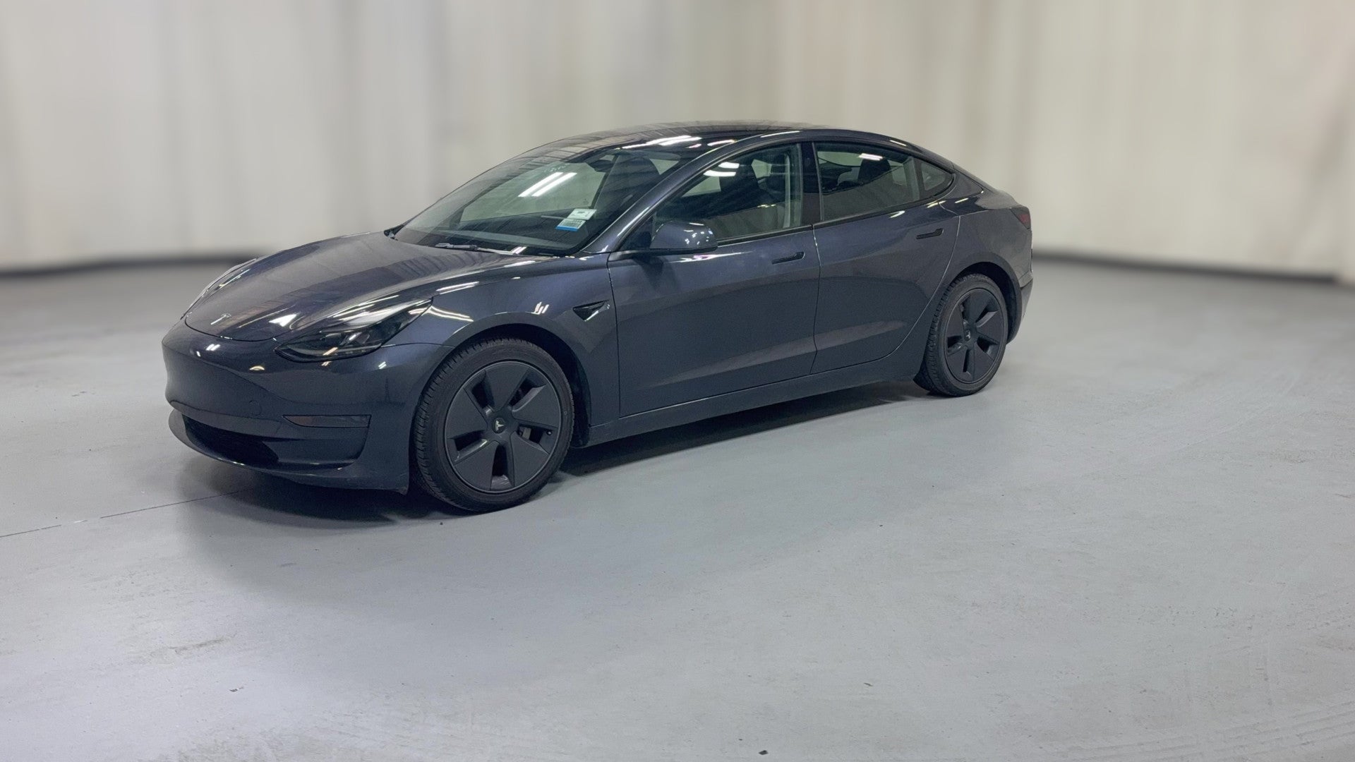 2023 Tesla Model 3 vehicle photo