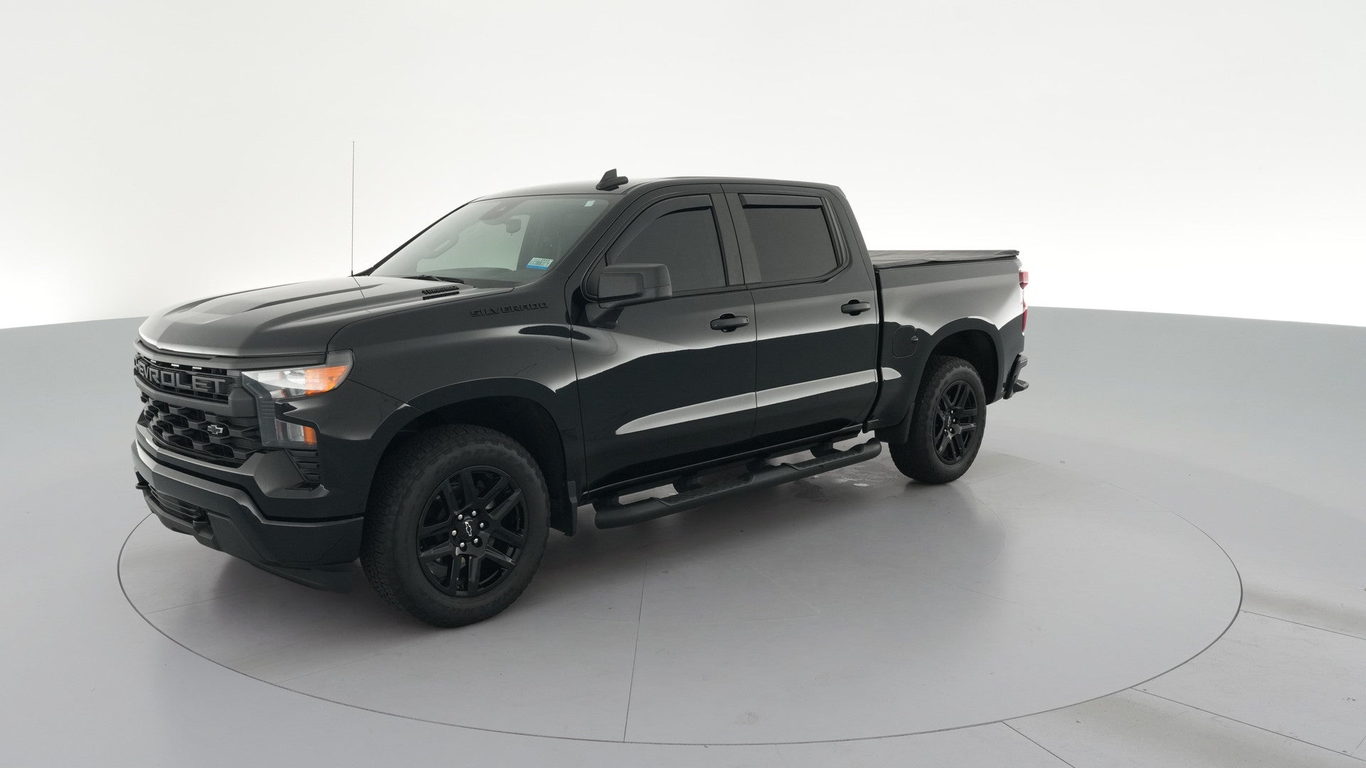 2025 Chevrolet Silverado 1500 Crew Cab vehicle photo