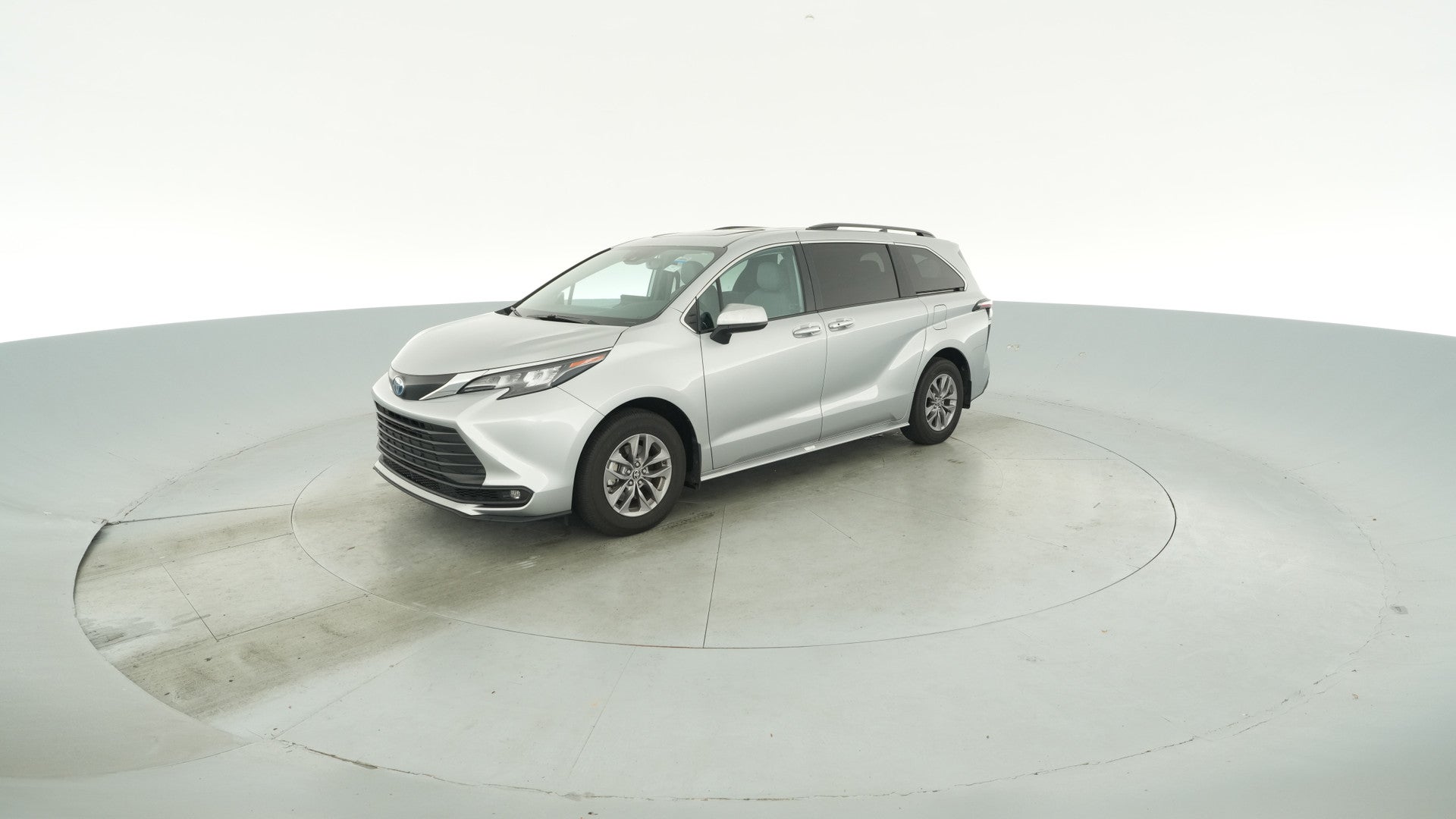 2025 Toyota Sienna vehicle photo