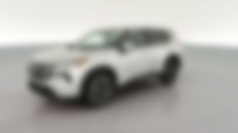 2025 Nissan Rogue vehicle photo