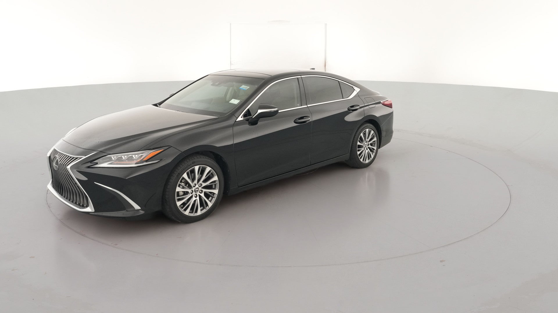 2019 Lexus ES vehicle photo