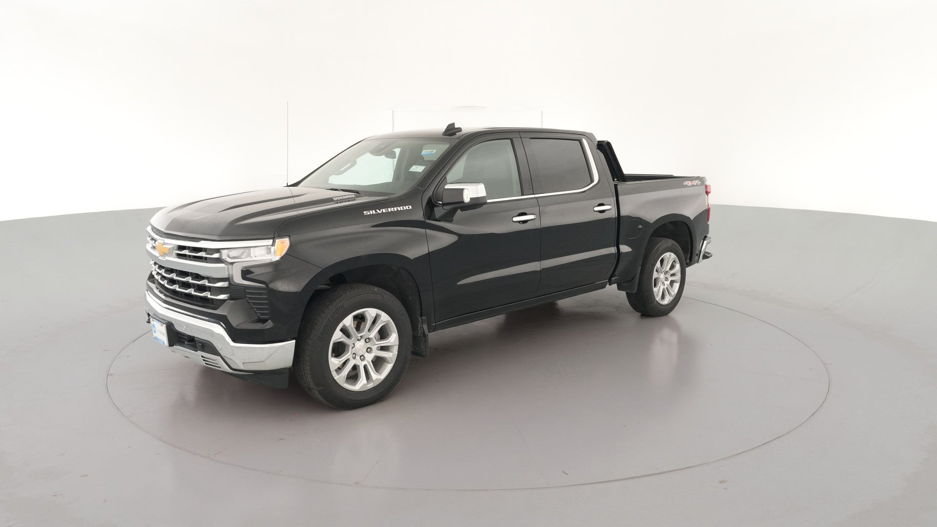 2025 Chevrolet Silverado 1500 Crew Cab vehicle photo