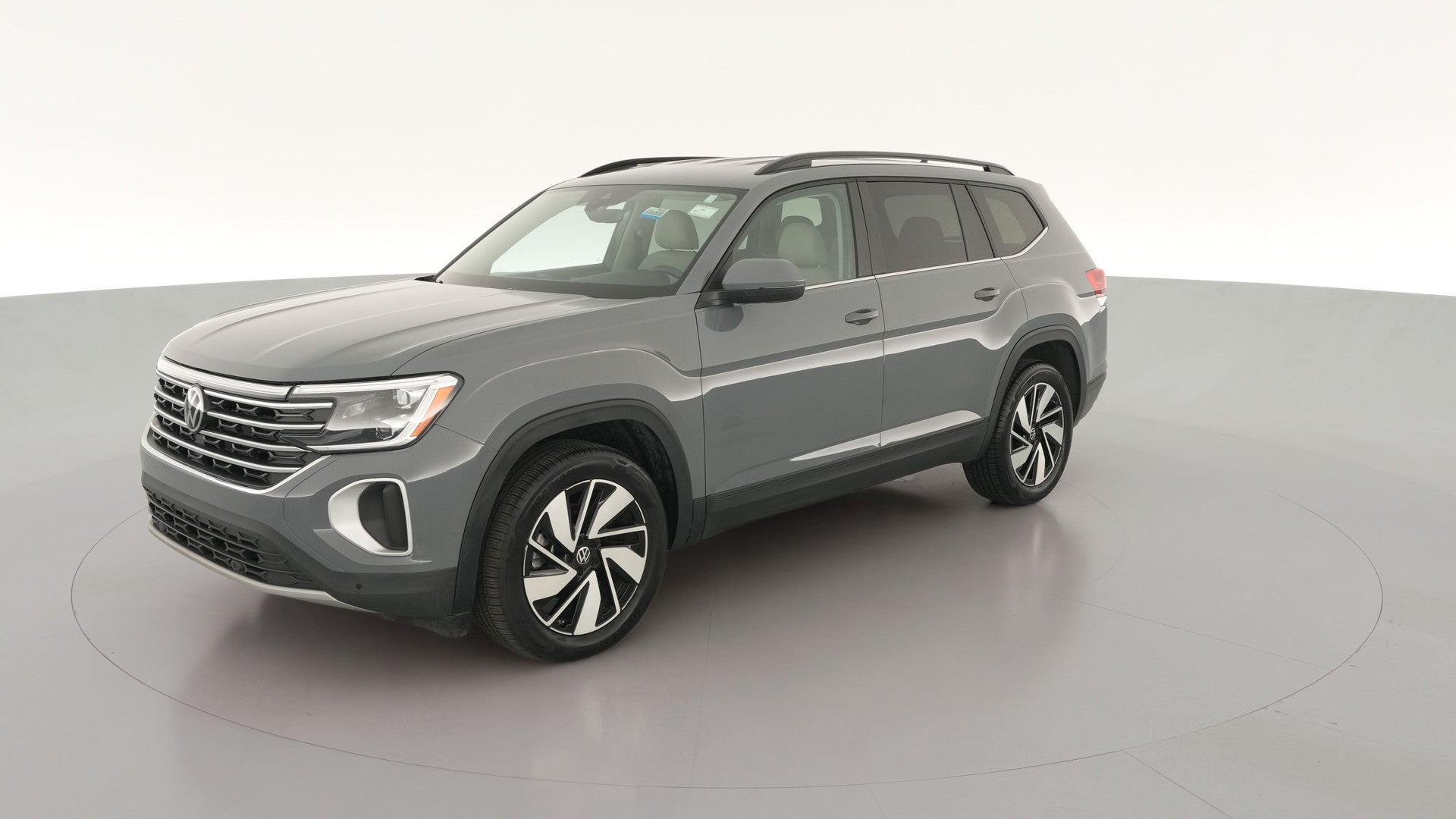 2025 Volkswagen Atlas vehicle photo