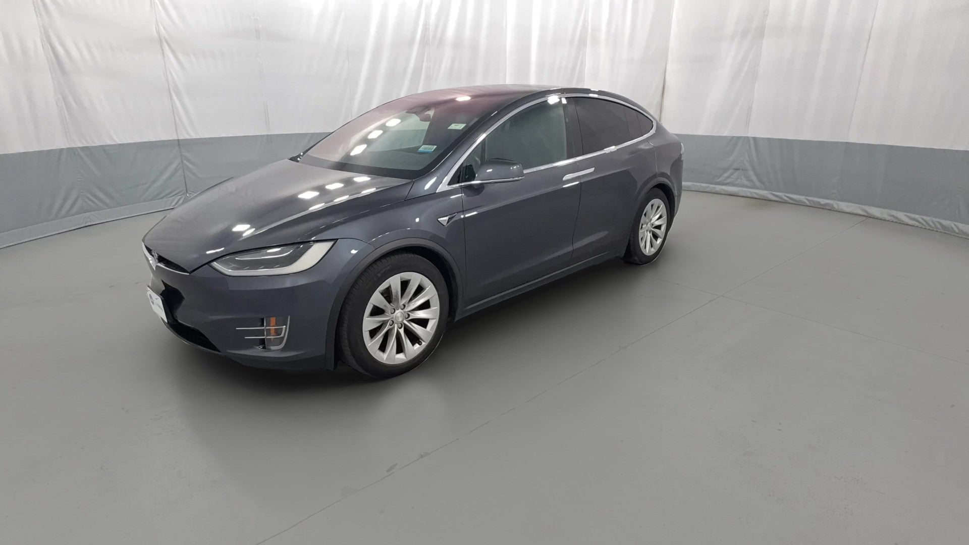 2017 Tesla Model X vehicle photo