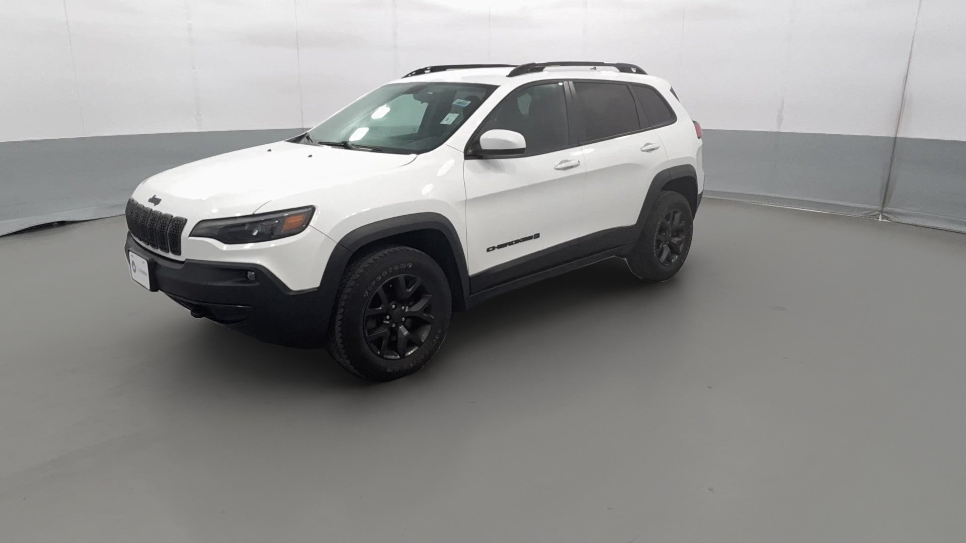 2020 Jeep Cherokee vehicle photo
