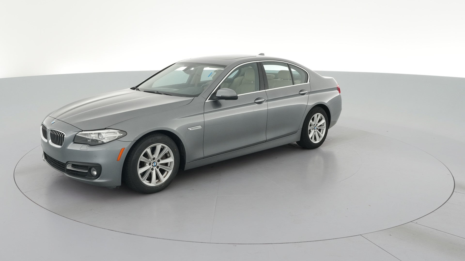 2016 BMW 5 Series vehicle photo