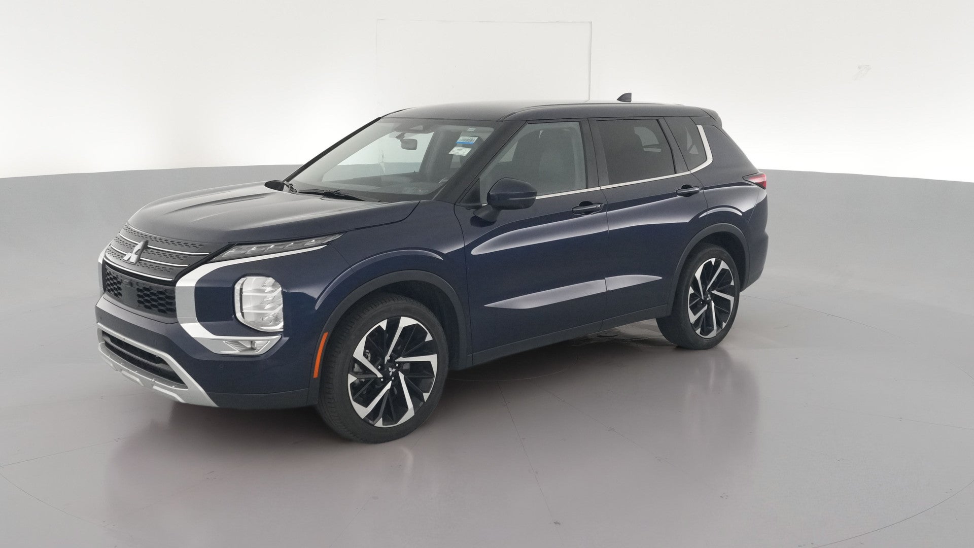 2024 Mitsubishi Outlander vehicle photo