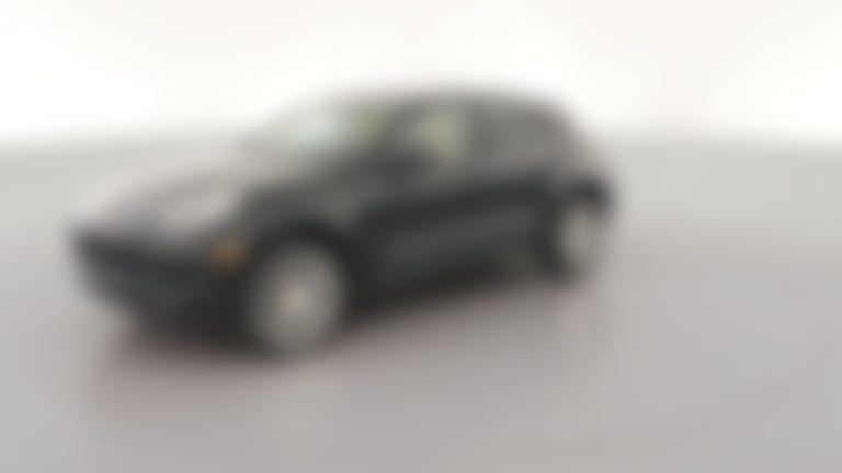 2018 Porsche Macan vehicle photo