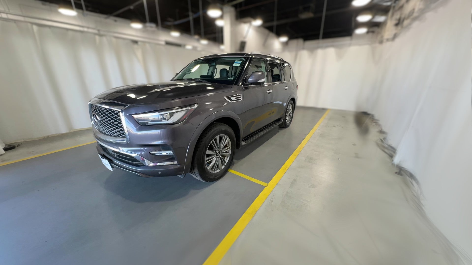 2024 INFINITI QX80 vehicle photo