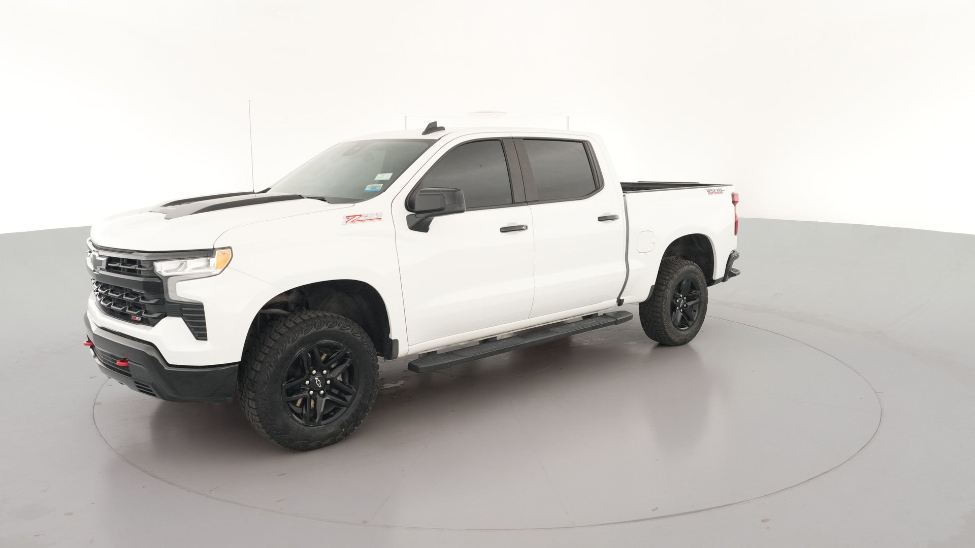 2024 Chevrolet Silverado 1500 Crew Cab vehicle photo