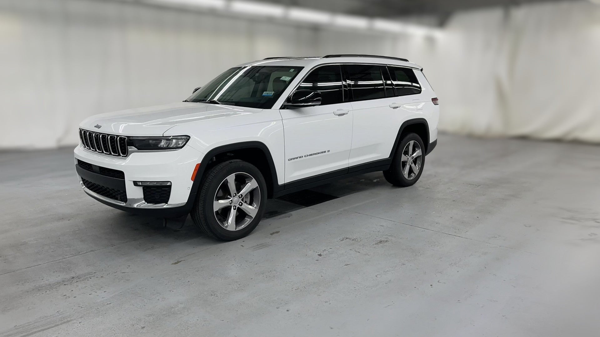2021 Jeep Grand Cherokee L vehicle photo