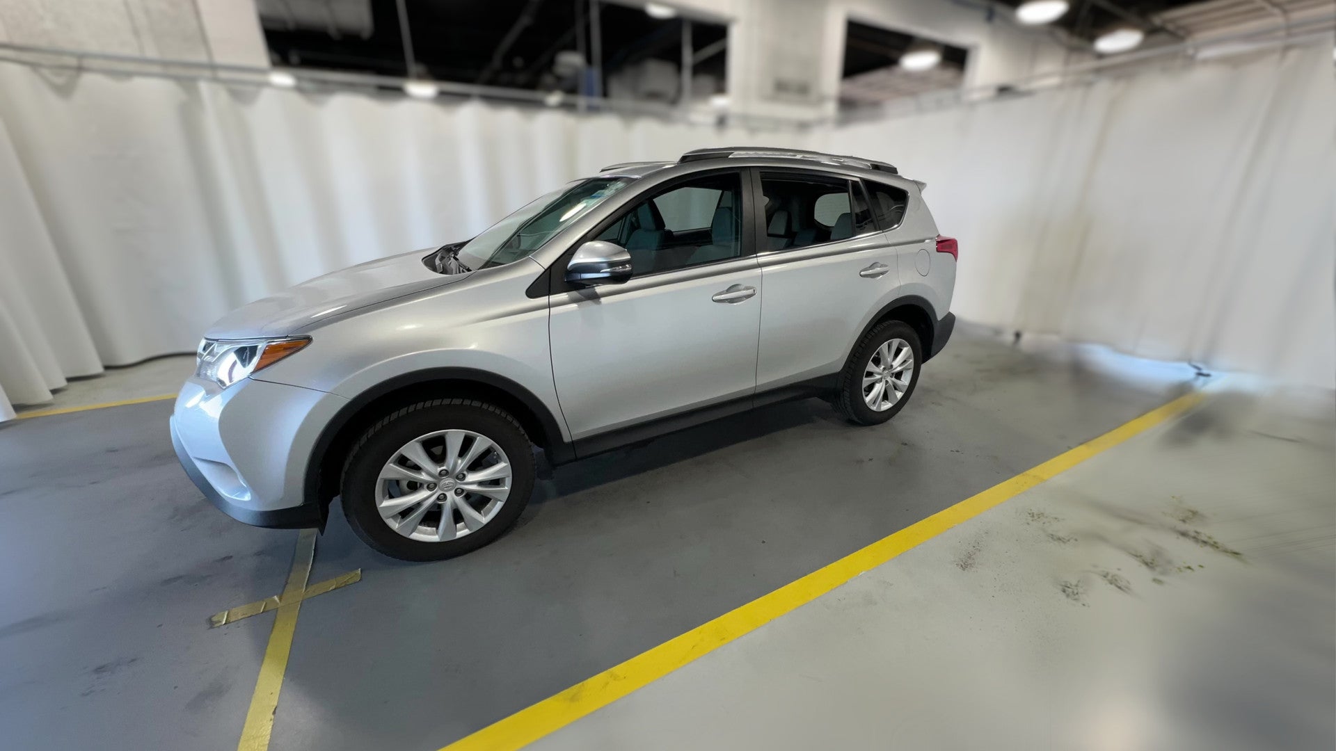 2013 Toyota RAV4 vehicle photo