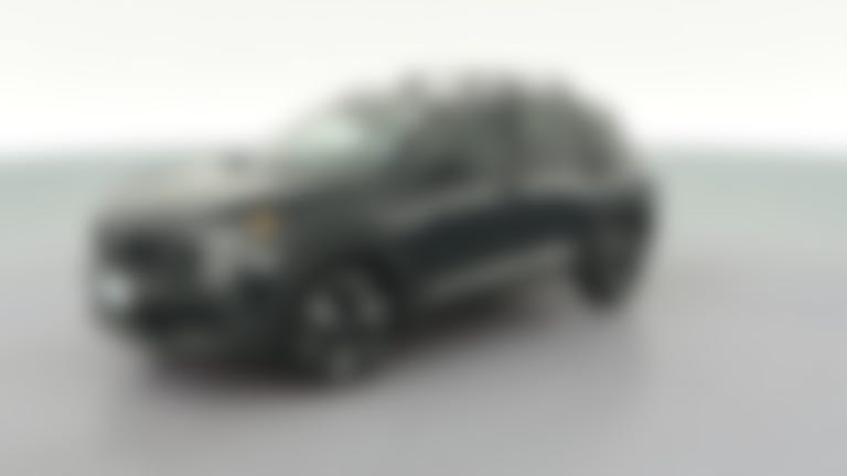 2025 Nissan Kicks vehicle photo