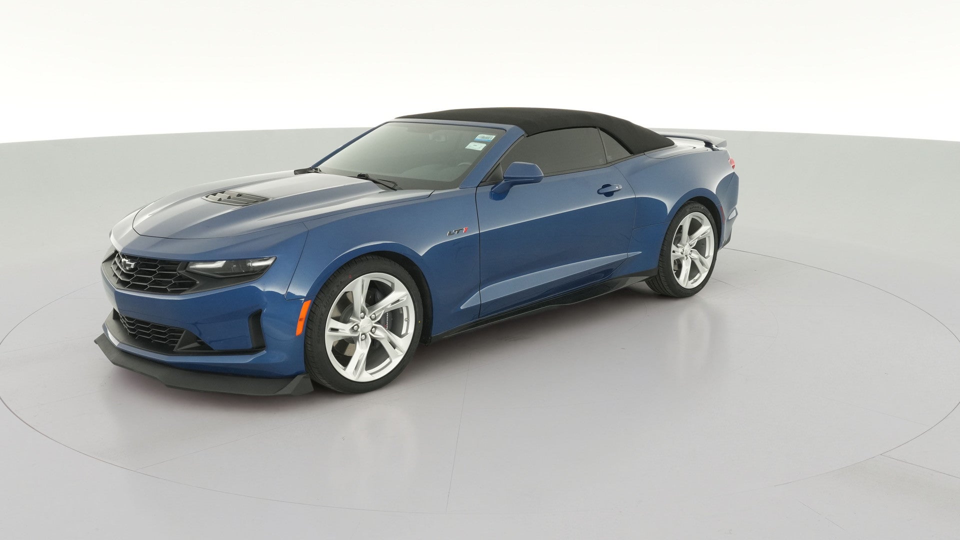 2022 Chevrolet Camaro vehicle photo