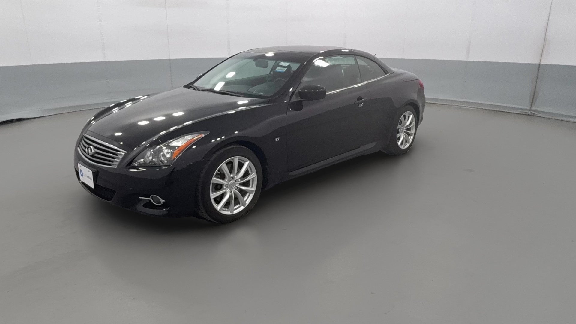 2015 INFINITI Q60 vehicle photo